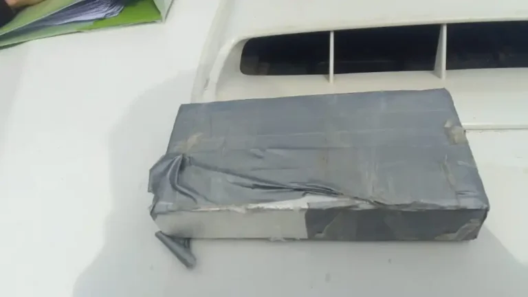 Entregó un ladrillo de cocaína y cayó con casi cinco millones de pesos en Las Heras