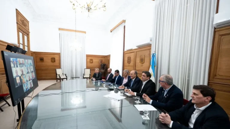 Cornejo y otros 19 gobernadores se reunieron con Caputo y Francos por el pedido de ajuste de Milei a las provincias