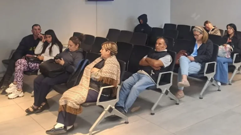 Cerca de 7.000 chilenos quedaron varados en Mendoza tras el cierre del Paso Cristo Redentor