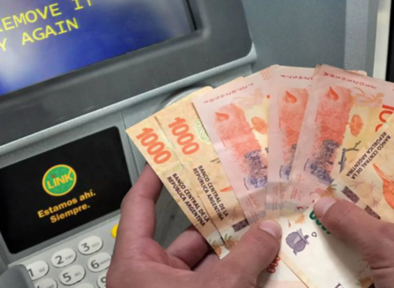 Cuándo cobran los estatales de Mendoza, con aumento