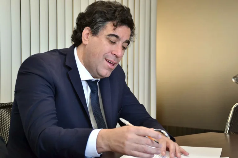 El oftalmólogo Pedro Miranda sumó nuevas imputaciones por estafa y lo enviaron a prisión