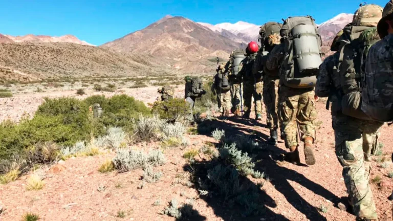 Buscan a un hombre que intentó subir un cerro en Uspallata, descendió a la mitad y desapareció