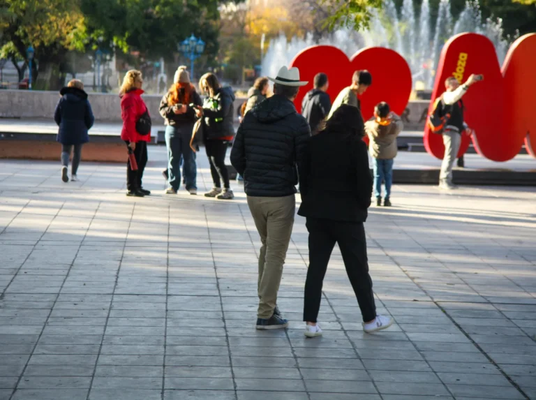 Otra vez Zonda: así estará el tiempo este jueves en Mendoza