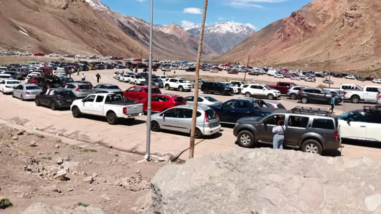 Boom de chilenos en Mendoza: más de 15.000 personas ya ingresaron por el Paso Cristo Redentor