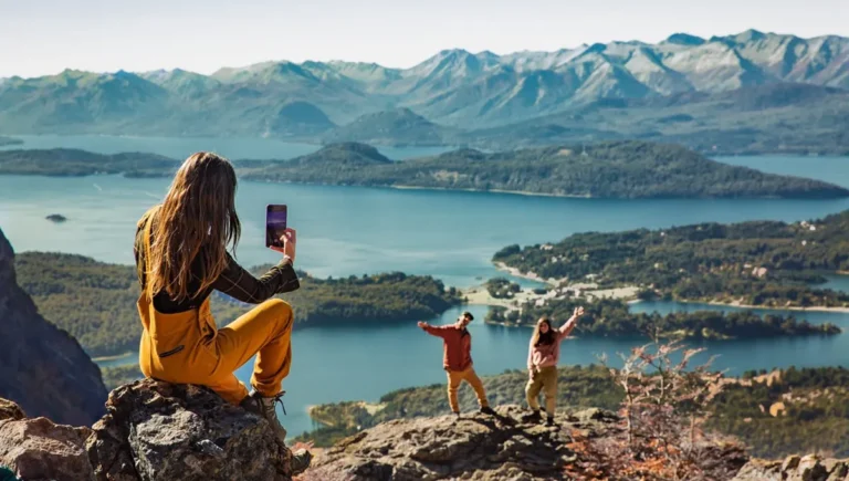 Feriados: El Gobierno de Milei confirmó los días no laborables del 2025 y los fines de semana largos