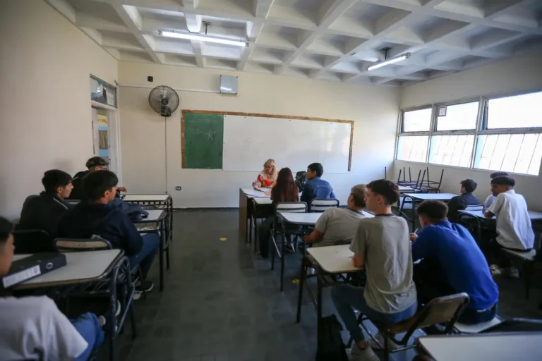 La DGE cierra este viernes la inscripción para elegir escuelas secundarias para el calendario 2025
