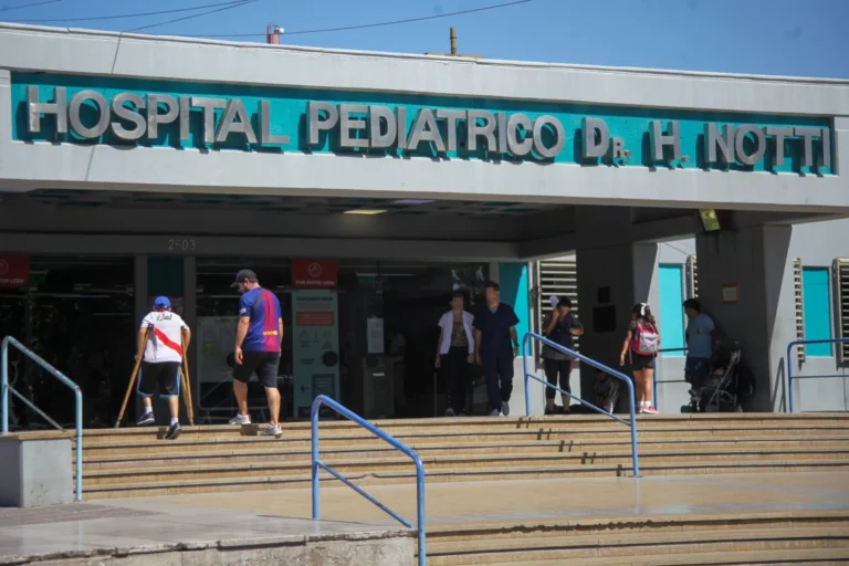 Dramático accidente doméstico en Las Heras: una niña perdió un brazo en el secarropas