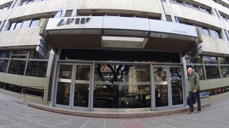La ex AFIP Mendoza “se achicó” y cerrará 2024 con casi 15% menos de empleados