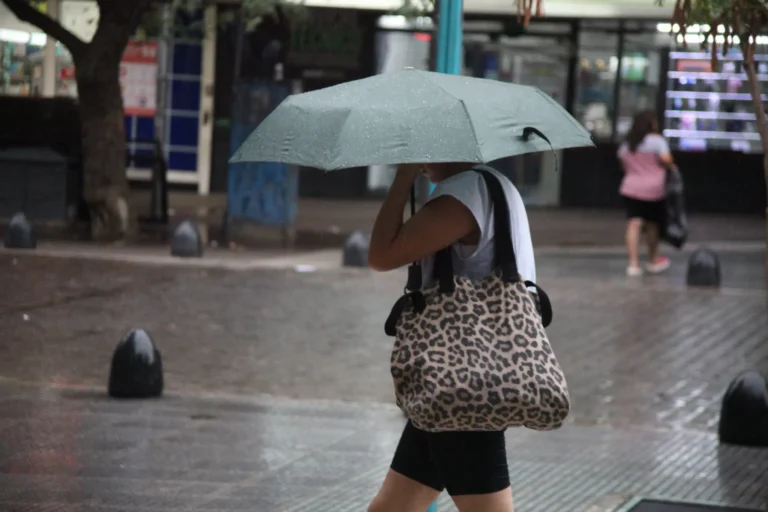Alerta naranja por tormenta y granizo: qué zonas de Mendoza se verán afectadas este lunes