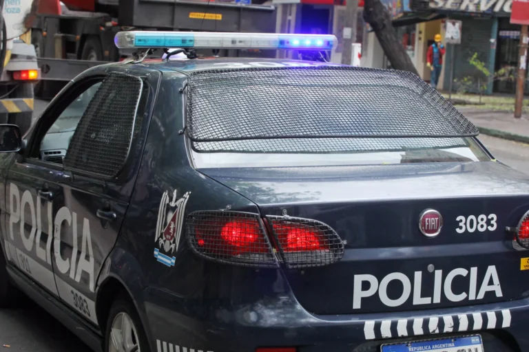 De terror: una mujer denunció que su padre ahorcó y mató a su perro en Las Heras