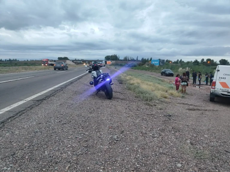 Encontraron a un hombre sin vida sobre el Acceso Este y un motociclista murió en Tupungato