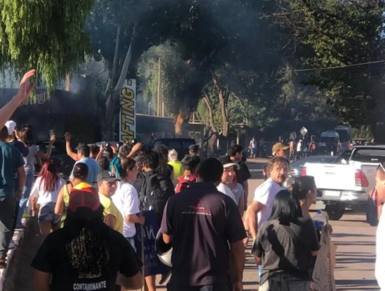 Otros dos detenidos por la violenta protesta antiminera en Uspallata