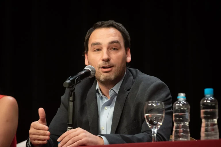 OMS: Rodolfo Montero criticó la salida, mientras que Hebe Casado la celebró