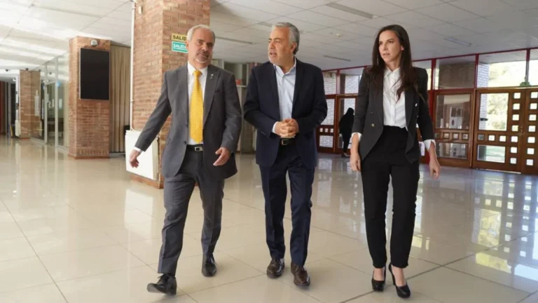 Alfredo Cornejo detalló cómo funcionarán los inhibidores de celulares en las cárceles