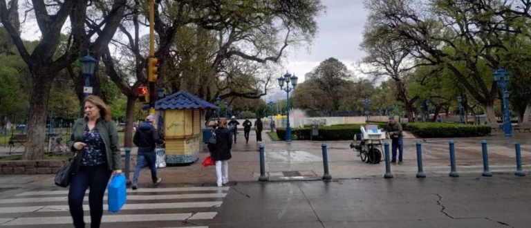 Viernes cálido con tormentas nocturnas y alerta para Malargüe