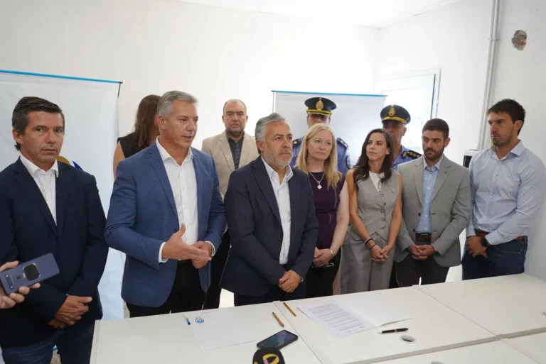 Alfredo Cornejo puso a Alvear como ejemplo de comuna que se involucra en Seguridad