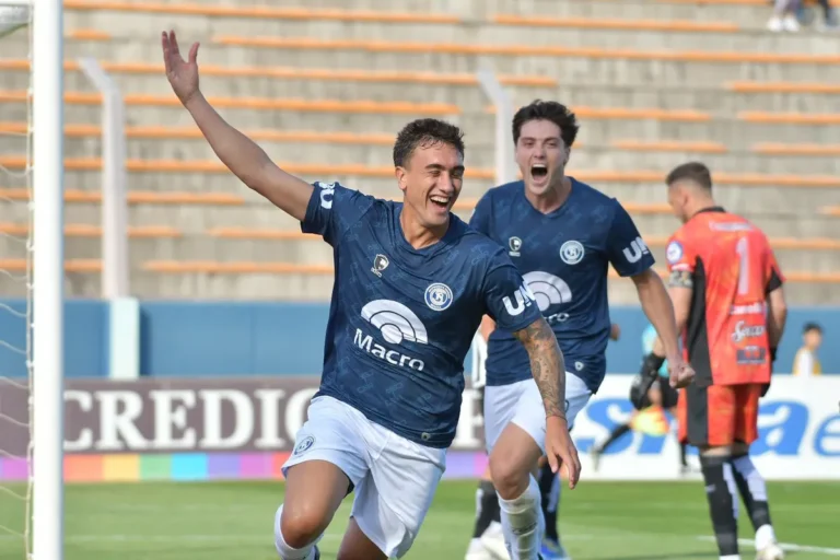 Independiente Rivadavia venció a Estudiantes de Caseros, en San Luis, y se clasificó a los 16avos de final