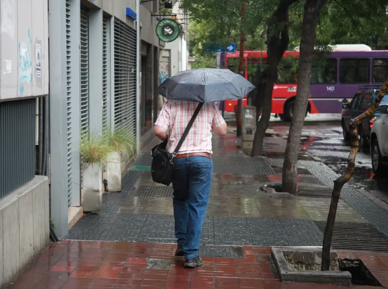 El tiempo en Mendoza: inestable, con tormentas y alerta por Zonda