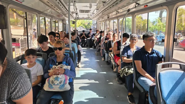 El Gobierno aseguró que el precio del boleto de colectivo sin subsidio sería de casi $3.000