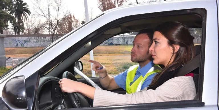 Capacitación gratuita en Godoy Cruz para obtener la primera licencia de conducir