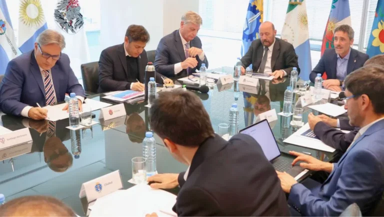 Gobernadores postularon a Alfredo Cornejo para redefinir el pacto fiscal con Javier Milei