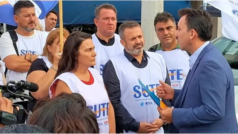 Docentes recibieron con disconformidad la propuesta de aumento salarial del Gobierno