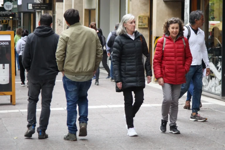 El tiempo en Mendoza para este lunes: se mantiene el frío y mejora en cordillera