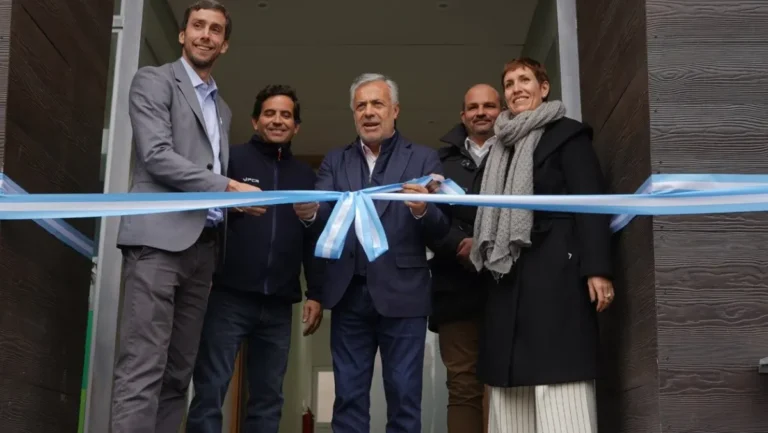 Cornejo respaldó a una petrolera que prevé inversiones por U$S 100 millones en Malargüe