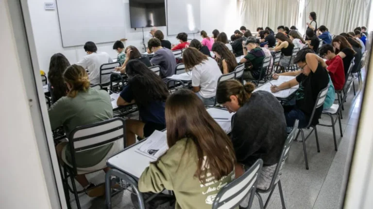 UNCuyo: se volvió a duplicar la demanda de ingreso a los colegios secundarios