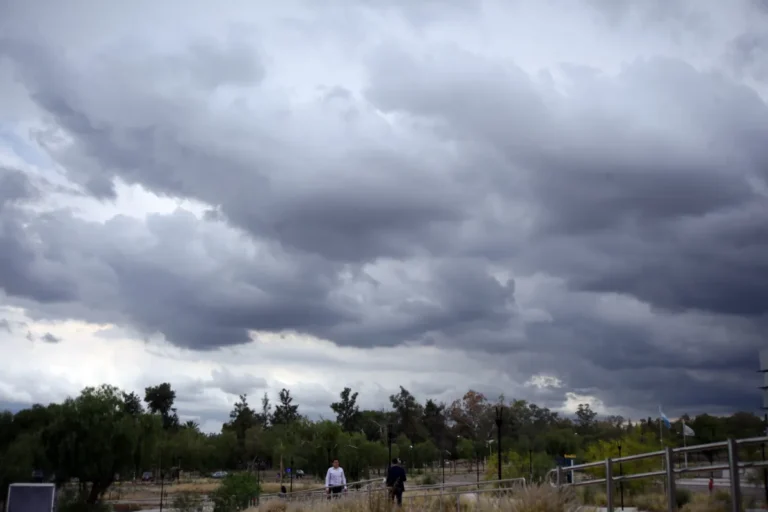 El tiempo en Mendoza para este martes: vuelven las lluvias hacia la noche