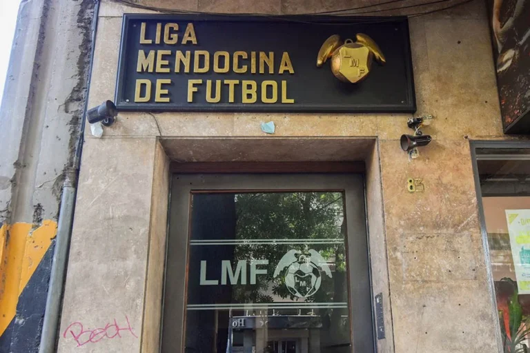 Peritos confirmaron la falsificación de la firma médica en el escándalo de la Liga Mendocina de Fútbol