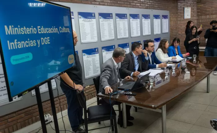 Educación presentó su presupuesto 2026: 24 escuelas nuevas, ampliaciones e inversión tecnológica