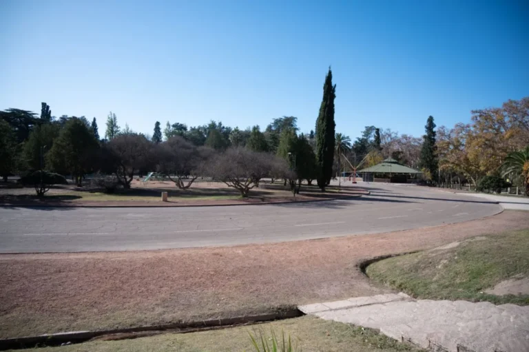 Remodelarán la Rotonda de la Calesita en el Parque San Martín: cómo será y cuánto saldrá