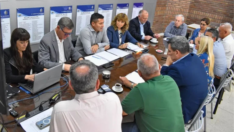 El Tren de Cercanías, la llave de Cornejo para abrochar un Presupuesto con endeudamiento y roll over